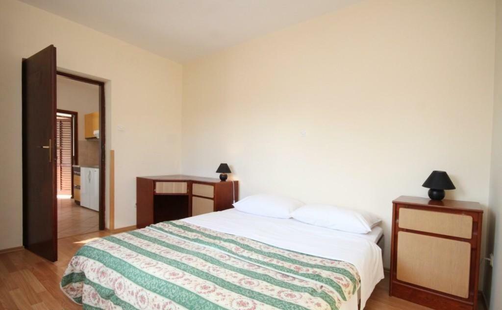 פורץ Apartment Radovan מראה חיצוני תמונה